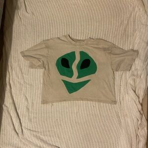 1/1 reach 4 the stars alien face tee